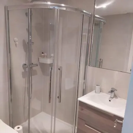 Luxury In Dun Laoghaire Δουβλίνο