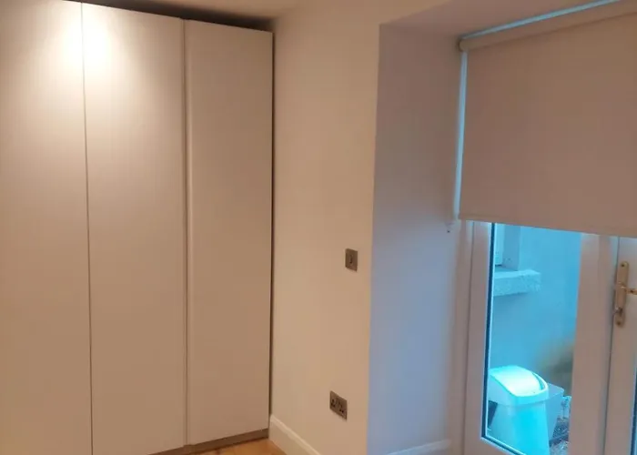 Luxury In Dun Laoghaire アパート ダブリン