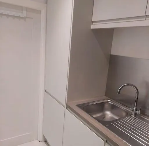 Luxury In Dun Laoghaire アパート ダブリン