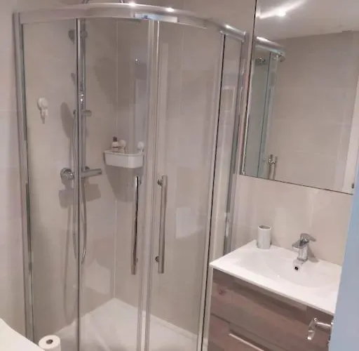 Luxury In Dun Laoghaire ダブリン